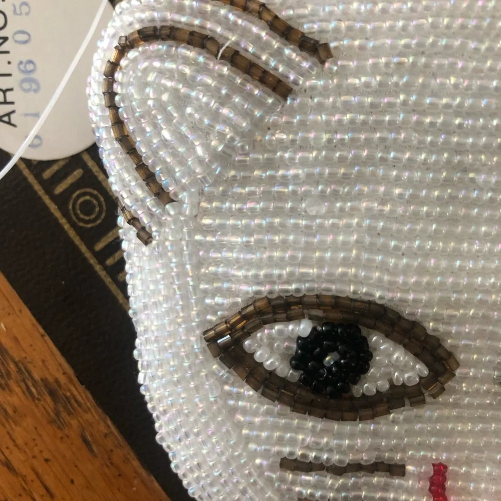 Vintage White Beaded Cat Face Key, Coin,  & Card Holder